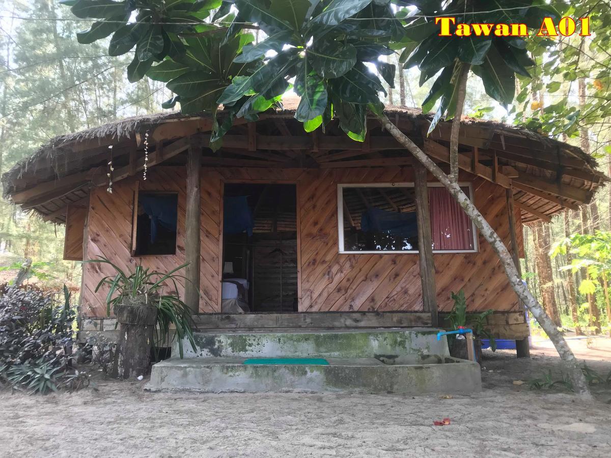 Tawan Bar And Bungalow Hotel Ko Phra Thong Eksteriør billede