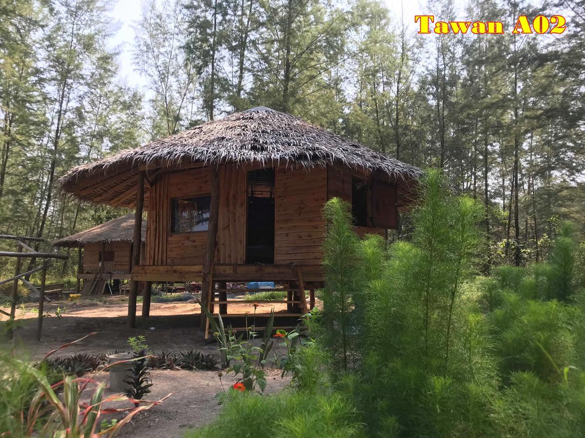 Tawan Bar And Bungalow Hotel Ko Phra Thong Eksteriør billede
