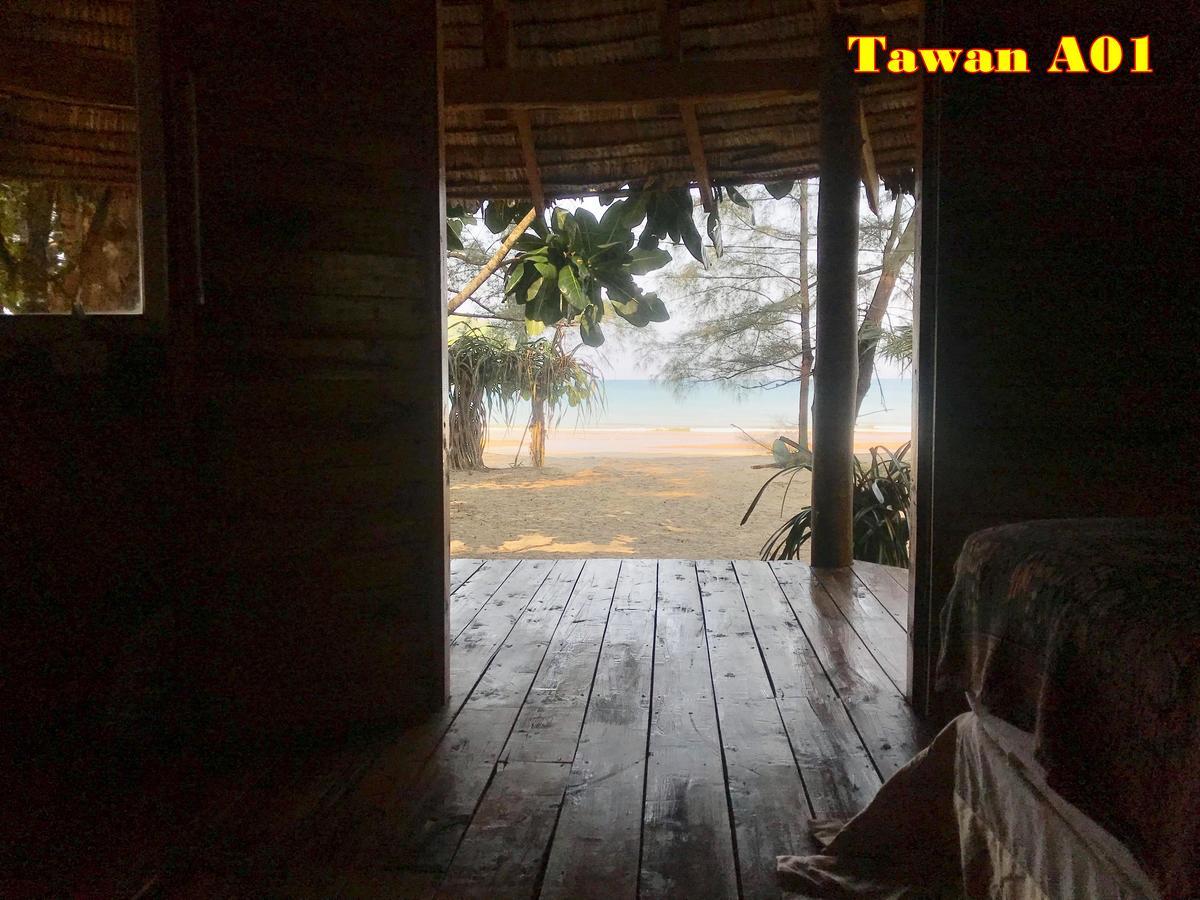 Tawan Bar And Bungalow Hotel Ko Phra Thong Eksteriør billede
